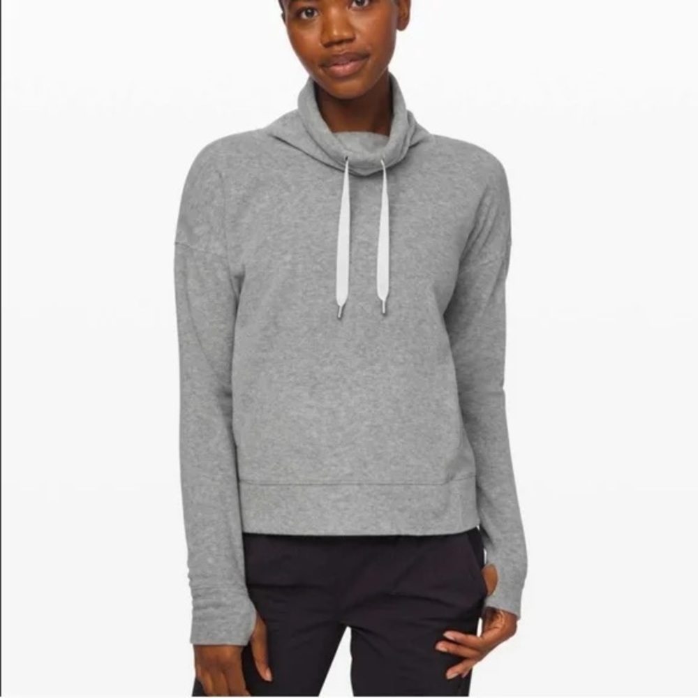 Lululemon, pullover, size 4 - Picture 1 of 4